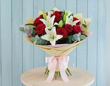 Букет цветов из:  Лилии и Розы #REPLACE_PRED# Боготоле