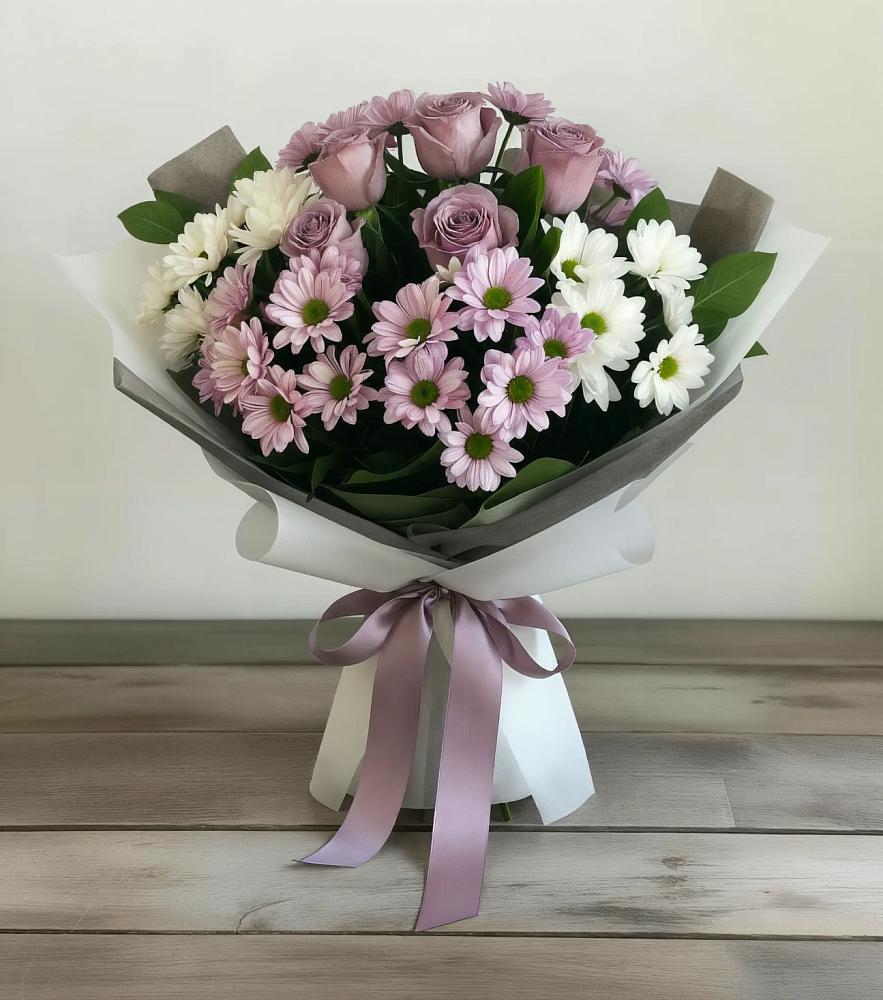 Букет цветов из: Хризантемы и Розы в Боготоле