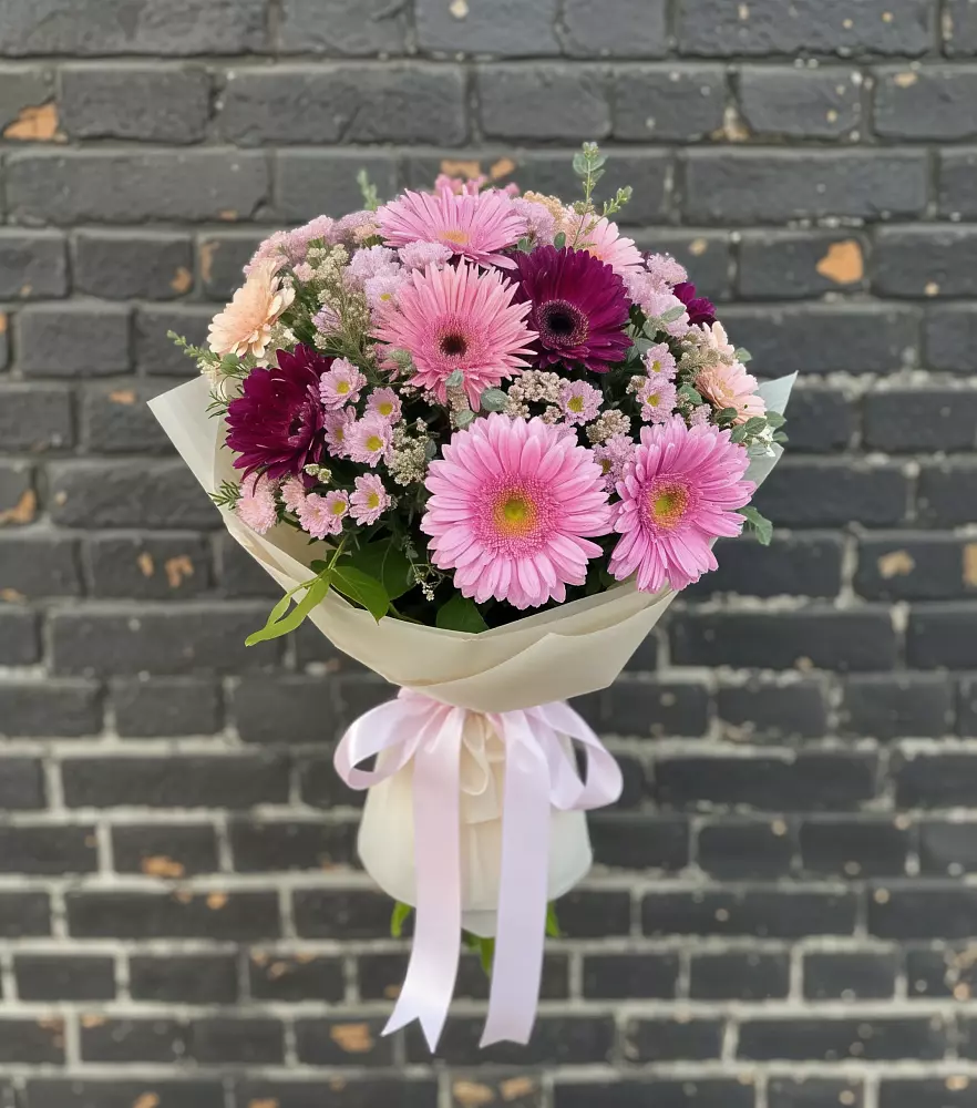Букет цветов из: Герберы и Хризантемы в Боготоле