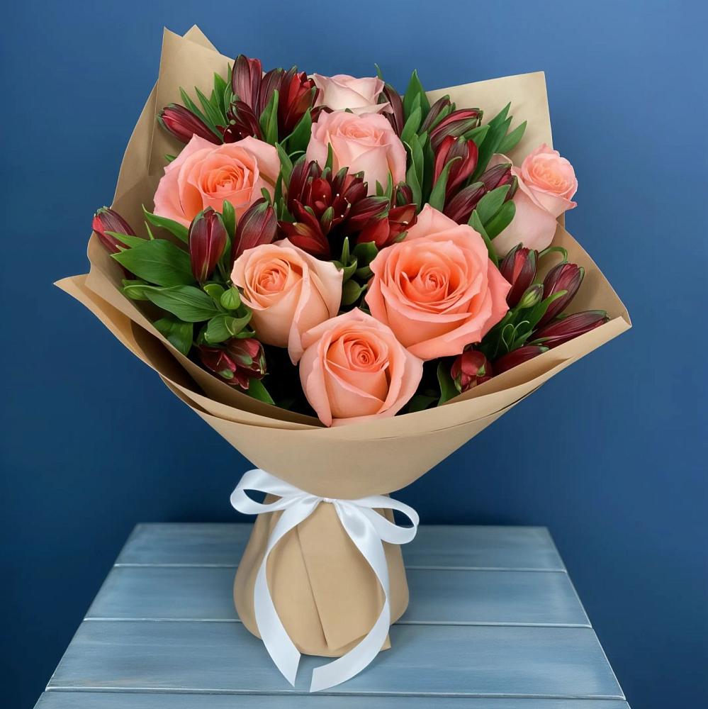 Букет цветов из: Розы и Альстромерии в Боготоле