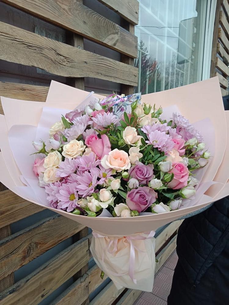 Букет цветов из: Розы и Хризантемы в Боготоле