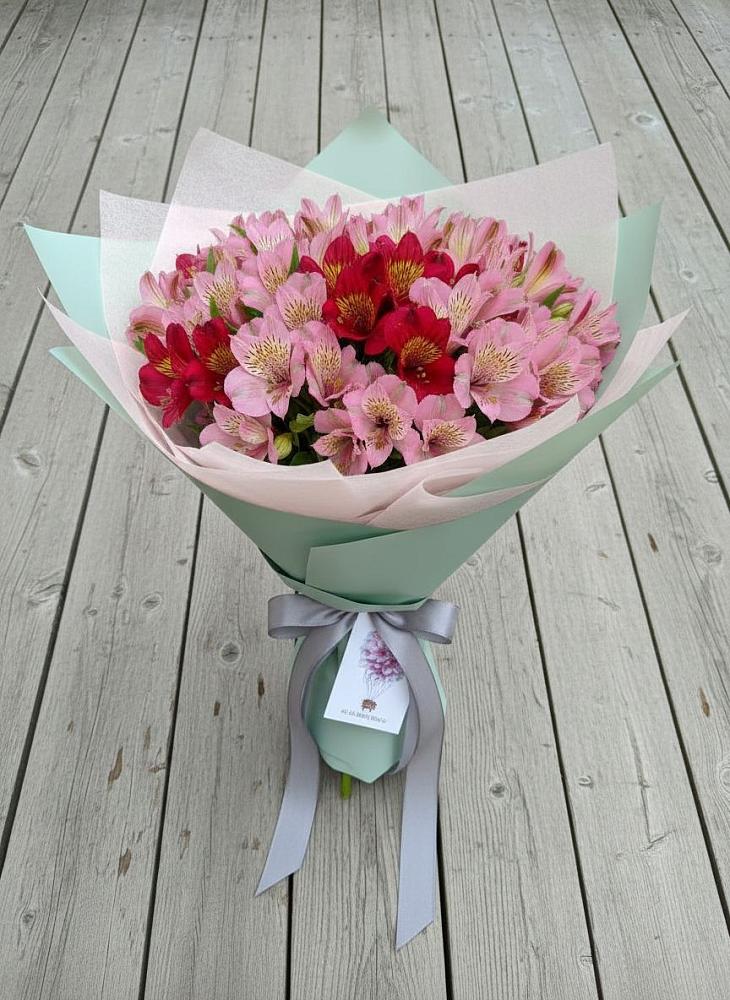 Букет цветов из: Альстромерии в Боготоле
