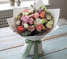 Букет цветов из:  Розы, Лизиантусы и Гвоздики в Боготоле