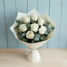 Букет Белые розы в Эвкалипте в Боготоле