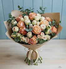 Букет цветов из:  Альстромерии и Розы в Боготоле